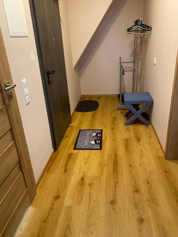 Schoene Drei Raumwohnung. Hell,stilvoll, Gemuetlich. Borna